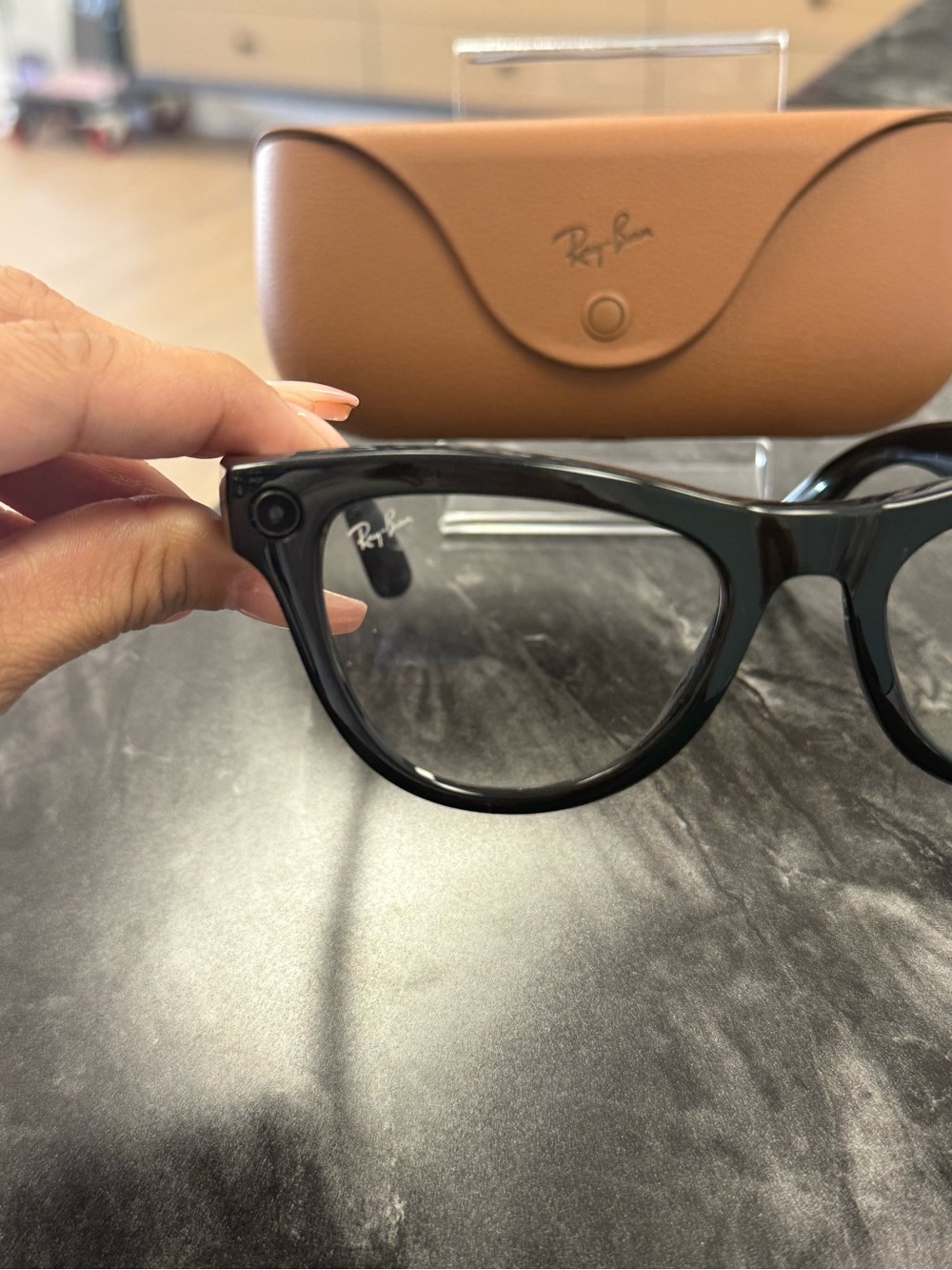 Ray-Ban Meta Skyler Black Cat-Eye Glasses with Brown Case - Picture 7 of 8